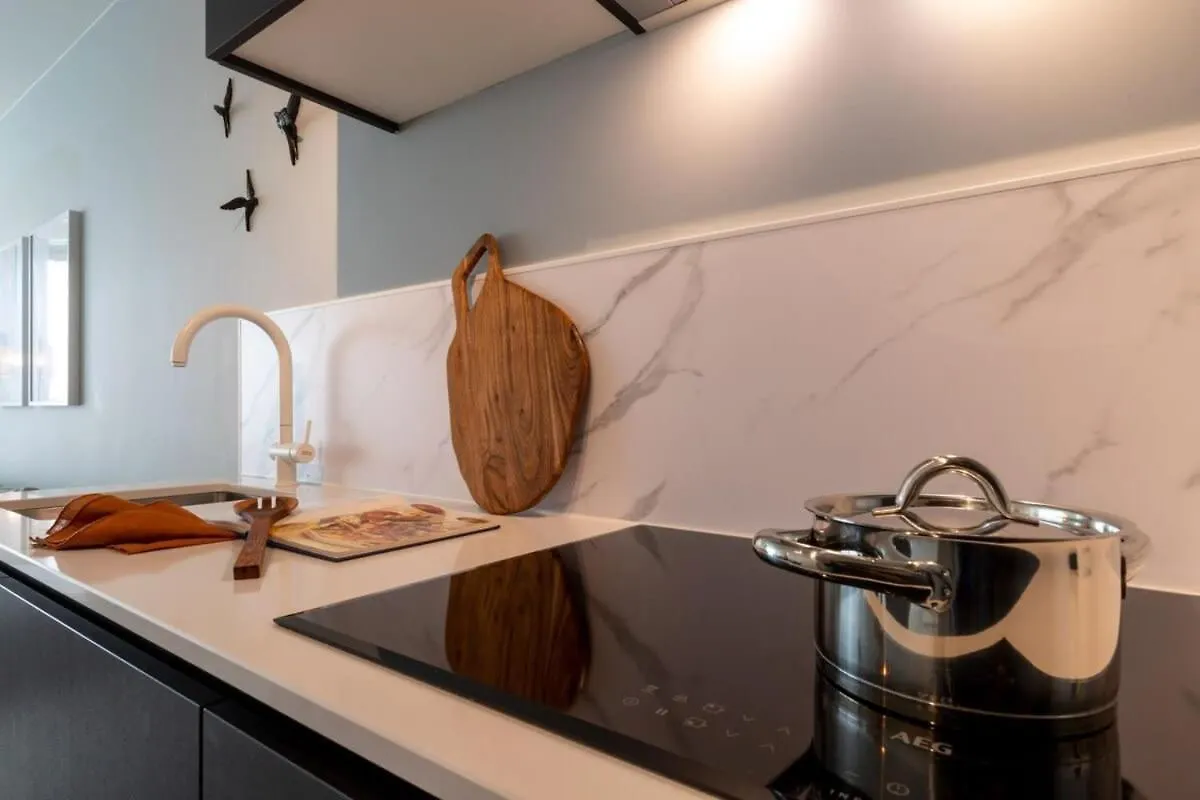 Huswell - City At Sea - Modern 1 Bedroom Apartement Ostend Belgium